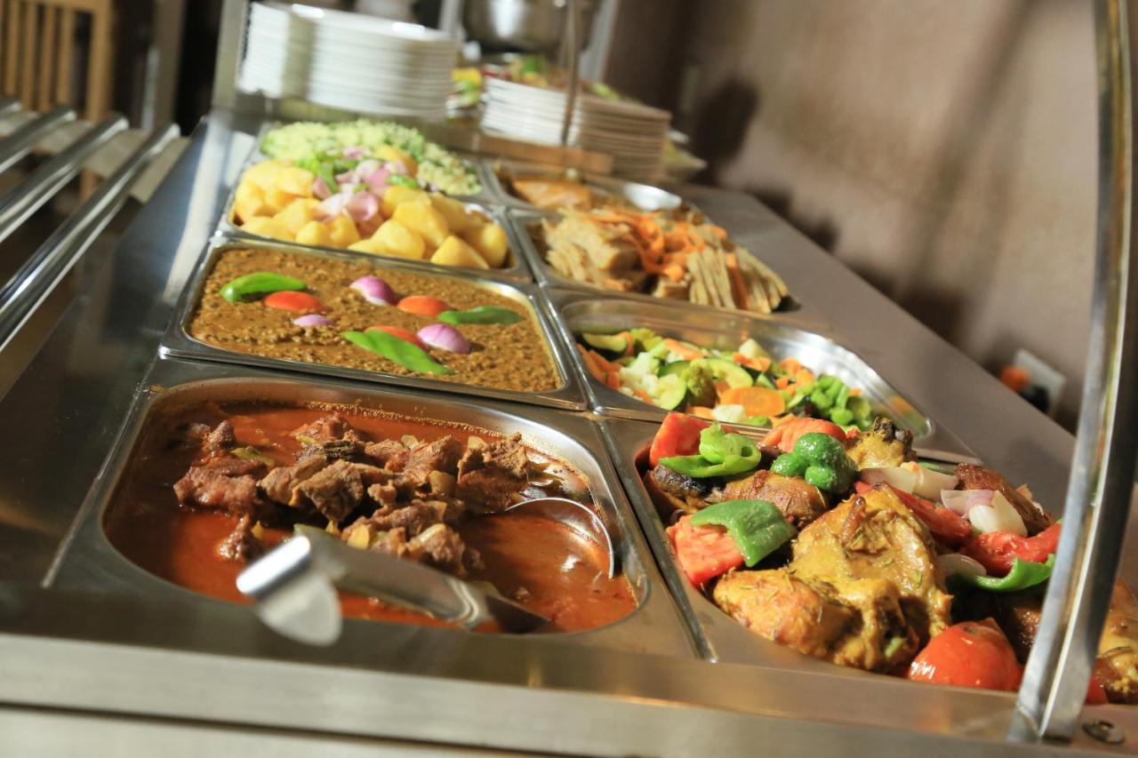 Hotel 7 Seasons Entebbe Bagian luar foto